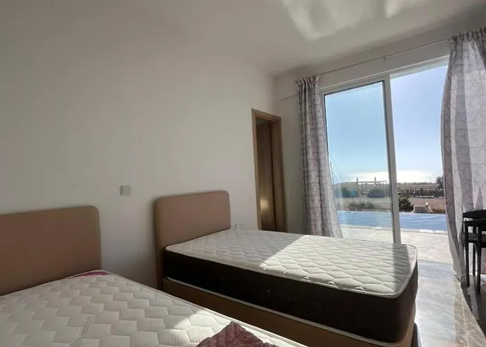 Queen Eyridiki Luxury 1