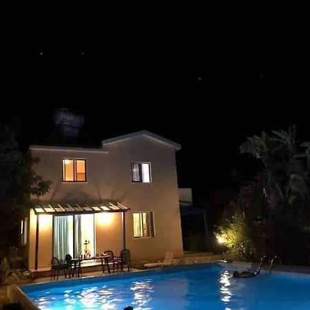 Queen Eyridiki Luxury 1 Villa Paphos