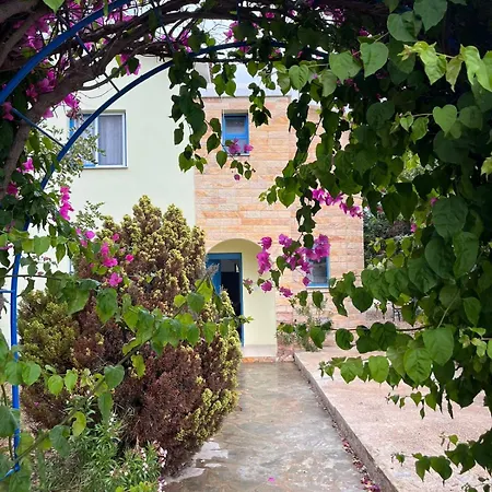Вилла Queen Eyridiki Luxury 1