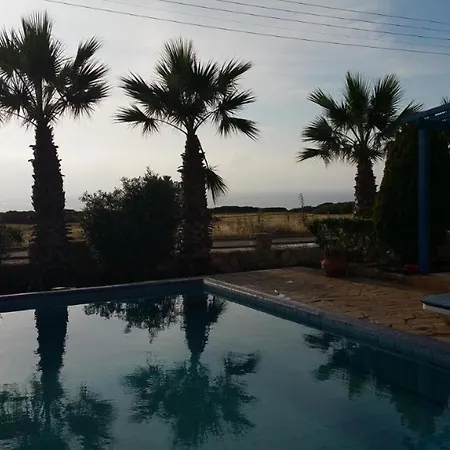Queen Eyridiki Luxury 1 Villa *