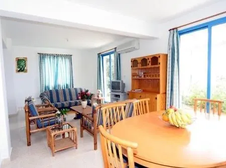 Queen Eyridiki Luxury 1