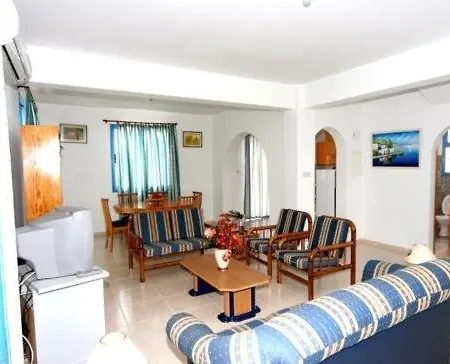 Queen Eyridiki Luxury 1 Villa *